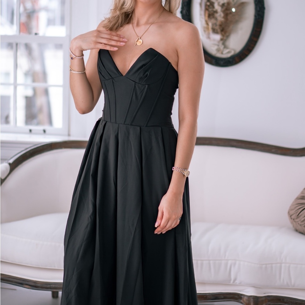 Black Strapless Dress with Corset Waist